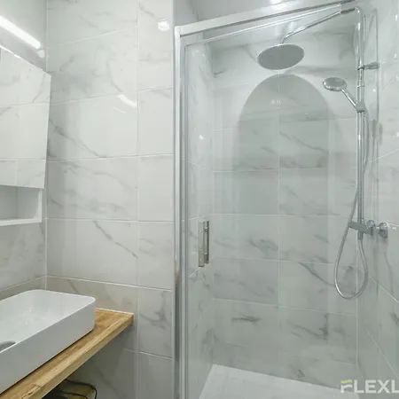 Flexliving - - Versailles Apartment