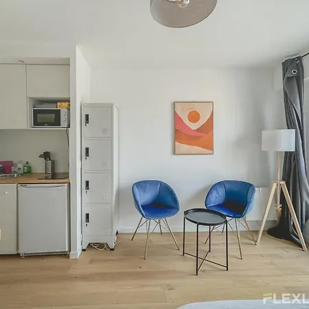 Immeuble Versailles Apartment *